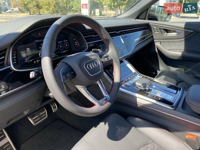 Чорний Ауді RS Q8, об'ємом двигуна 4 л та пробігом 1 тис. км за 154894 $, фото 14 на Automoto.ua