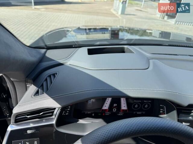 Черный Ауди RS Q8, объемом двигателя 4 л и пробегом 1 тыс. км за 162814 $, фото 13 на Automoto.ua
