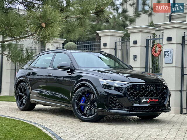 Чорний Ауді RS Q8, об'ємом двигуна 4 л та пробігом 1 тис. км за 157000 $, фото 22 на Automoto.ua