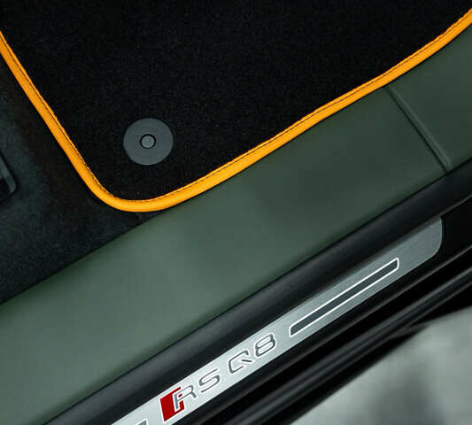 Черный Ауди RS Q8, объемом двигателя 4 л и пробегом 19 тыс. км за 200000 $, фото 27 на Automoto.ua