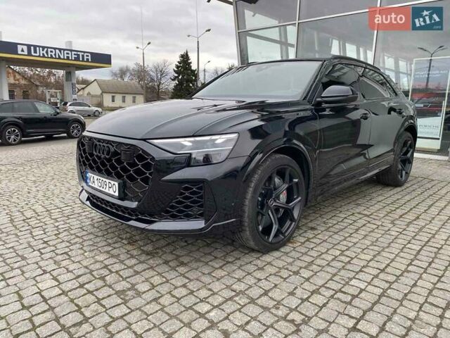 Чорний Ауді RS Q8, об'ємом двигуна 4 л та пробігом 1 тис. км за 159298 $, фото 4 на Automoto.ua