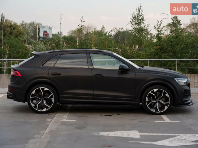 Червоний Ауді RS Q8, об'ємом двигуна 4 л та пробігом 79 тис. км за 99000 $, фото 3 на Automoto.ua