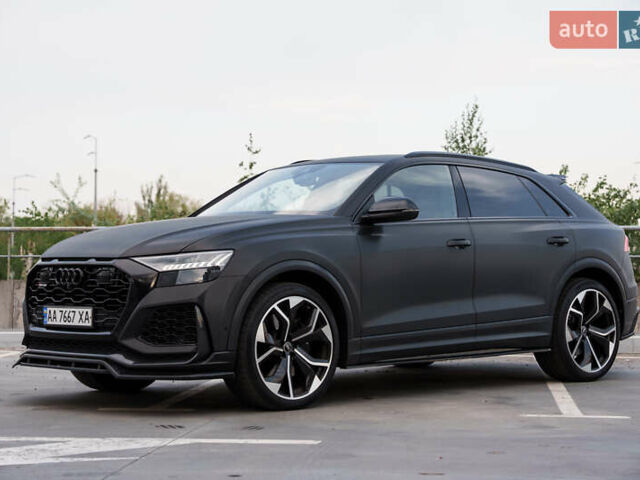Червоний Ауді RS Q8, об'ємом двигуна 4 л та пробігом 79 тис. км за 99000 $, фото 6 на Automoto.ua