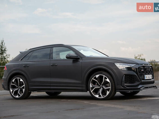 Червоний Ауді RS Q8, об'ємом двигуна 4 л та пробігом 79 тис. км за 99000 $, фото 2 на Automoto.ua