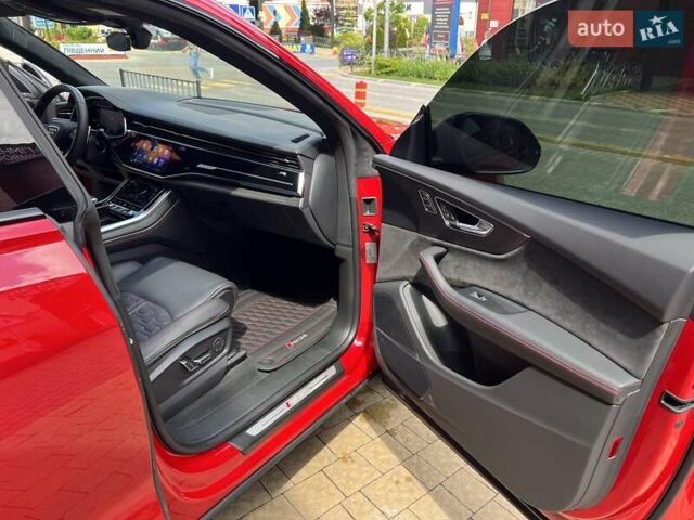 Красный Ауди RS Q8, объемом двигателя 4 л и пробегом 58 тыс. км за 91900 $, фото 51 на Automoto.ua