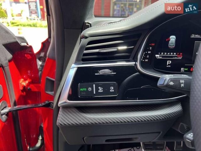 Красный Ауди RS Q8, объемом двигателя 4 л и пробегом 58 тыс. км за 91900 $, фото 22 на Automoto.ua