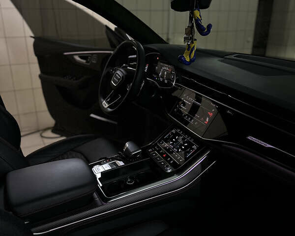 Ауді RS Q8, об'ємом двигуна 4 л та пробігом 42 тис. км за 130000 $, фото 19 на Automoto.ua