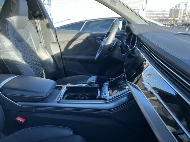 Ауді RS Q8, об'ємом двигуна 4 л та пробігом 9 тис. км за 150957 $, фото 15 на Automoto.ua