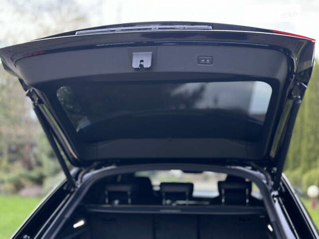 Ауді RS Q8, об'ємом двигуна 4 л та пробігом 16 тис. км за 164999 $, фото 15 на Automoto.ua