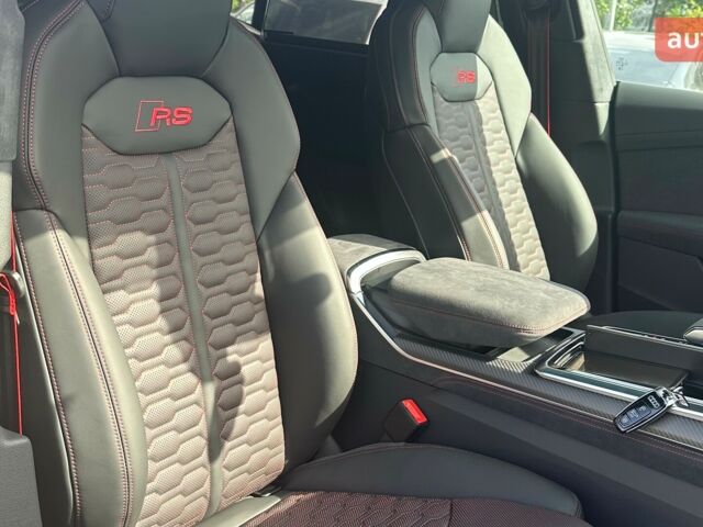 Ауди RS Q8, объемом двигателя 4 л и пробегом 0 тыс. км за 198900 $, фото 29 на Automoto.ua