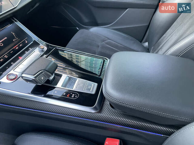 Серый Ауди RS Q8, объемом двигателя 4 л и пробегом 94 тыс. км за 84900 $, фото 22 на Automoto.ua