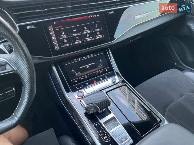 Серый Ауди RS Q8, объемом двигателя 4 л и пробегом 94 тыс. км за 84900 $, фото 39 на Automoto.ua