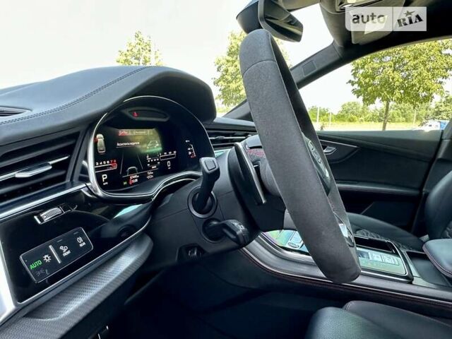 Серый Ауди RS Q8, объемом двигателя 4 л и пробегом 67 тыс. км за 117777 $, фото 20 на Automoto.ua