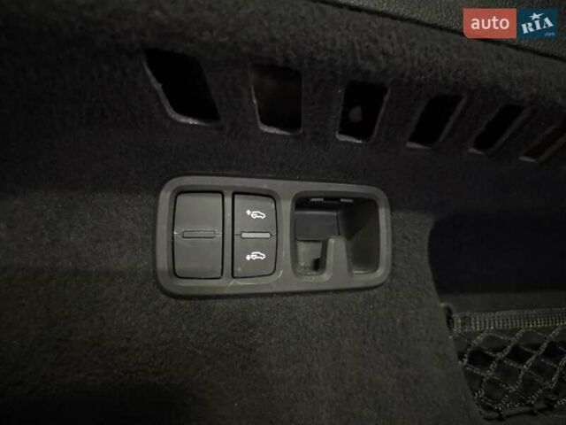 Серый Ауди RS Q8, объемом двигателя 4 л и пробегом 67 тыс. км за 91500 $, фото 95 на Automoto.ua