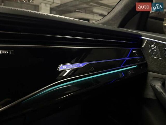 Серый Ауди RS Q8, объемом двигателя 4 л и пробегом 67 тыс. км за 91500 $, фото 70 на Automoto.ua