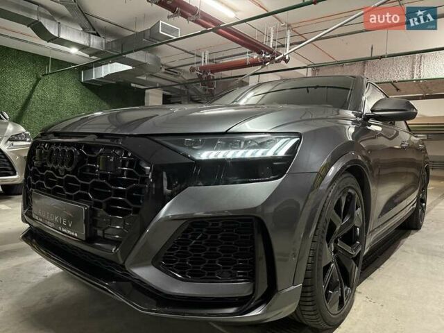 Серый Ауди RS Q8, объемом двигателя 4 л и пробегом 67 тыс. км за 91500 $, фото 6 на Automoto.ua