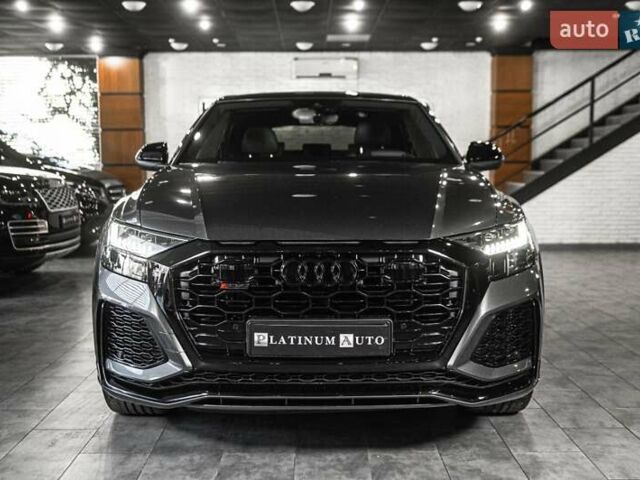 Сірий Ауді RS Q8, об'ємом двигуна 4 л та пробігом 94 тис. км за 88900 $, фото 79 на Automoto.ua