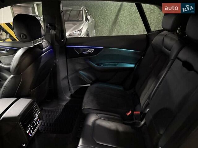 Серый Ауди RS Q8, объемом двигателя 4 л и пробегом 67 тыс. км за 91500 $, фото 77 на Automoto.ua