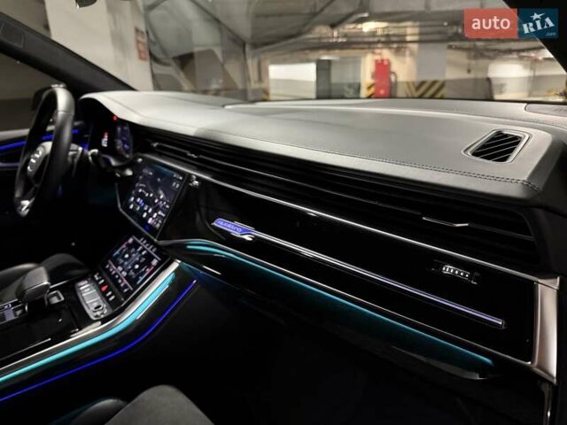 Серый Ауди RS Q8, объемом двигателя 4 л и пробегом 67 тыс. км за 91500 $, фото 89 на Automoto.ua