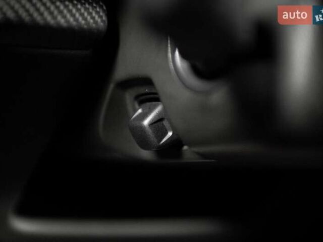 Сірий Ауді RS Q8, об'ємом двигуна 4 л та пробігом 94 тис. км за 88900 $, фото 67 на Automoto.ua