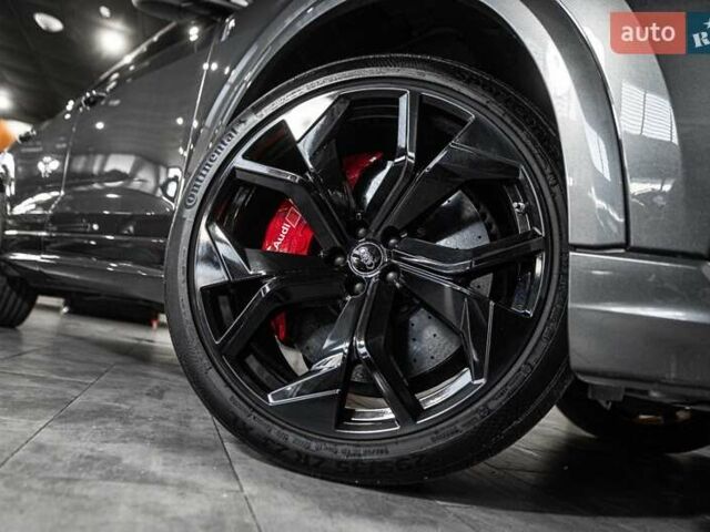 Сірий Ауді RS Q8, об'ємом двигуна 4 л та пробігом 94 тис. км за 88900 $, фото 23 на Automoto.ua