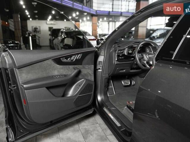 Сірий Ауді RS Q8, об'ємом двигуна 4 л та пробігом 94 тис. км за 88900 $, фото 56 на Automoto.ua