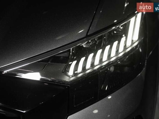 Сірий Ауді RS Q8, об'ємом двигуна 4 л та пробігом 94 тис. км за 88900 $, фото 81 на Automoto.ua
