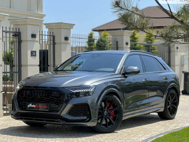 Сірий Ауді RS Q8, об'ємом двигуна 0 л та пробігом 50 тис. км за 118000 $, фото 3 на Automoto.ua