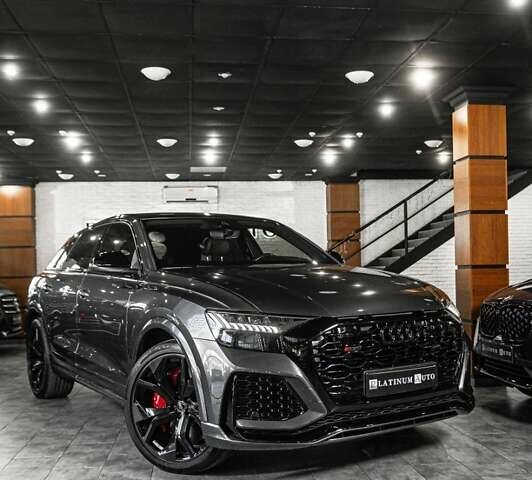 Сірий Ауді RS Q8, об'ємом двигуна 4 л та пробігом 94 тис. км за 88900 $, фото 18 на Automoto.ua
