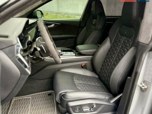 Серый Ауди RS Q8, объемом двигателя 4 л и пробегом 5 тыс. км за 135000 $, фото 19 на Automoto.ua