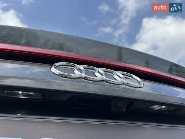 Серый Ауди RS Q8, объемом двигателя 4 л и пробегом 86 тыс. км за 89999 $, фото 55 на Automoto.ua