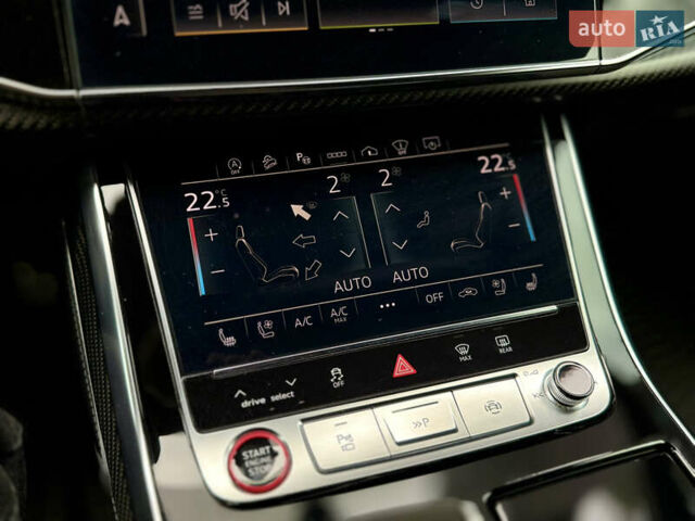 Серый Ауди RS Q8, объемом двигателя 4 л и пробегом 5 тыс. км за 135000 $, фото 34 на Automoto.ua