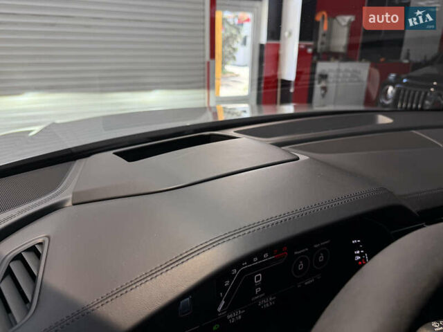 Серый Ауди RS Q8, объемом двигателя 4 л и пробегом 95 тыс. км за 88000 $, фото 28 на Automoto.ua
