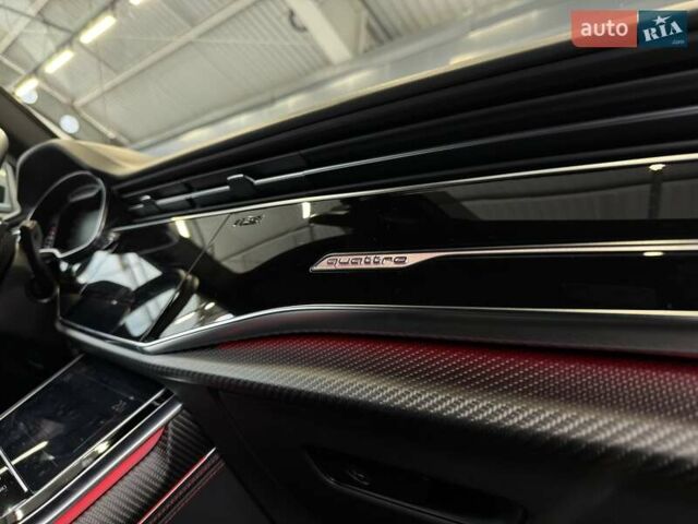 Сірий Ауді RS Q8, об'ємом двигуна 4 л та пробігом 70 тис. км за 95000 $, фото 48 на Automoto.ua