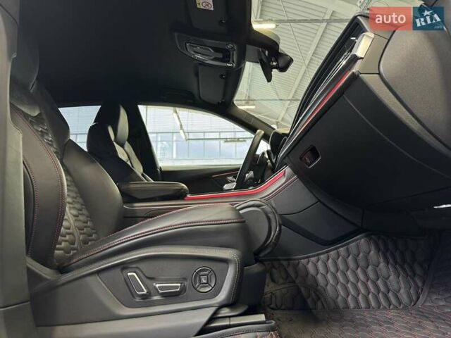 Сірий Ауді RS Q8, об'ємом двигуна 4 л та пробігом 70 тис. км за 95000 $, фото 36 на Automoto.ua