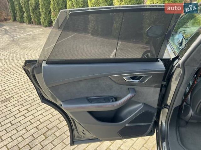 Серый Ауди RS Q8, объемом двигателя 4 л и пробегом 86 тыс. км за 89999 $, фото 51 на Automoto.ua