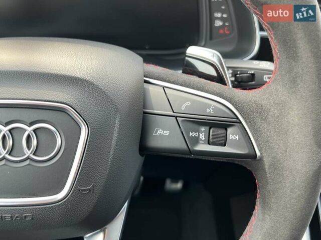 Серый Ауди RS Q8, объемом двигателя 4 л и пробегом 86 тыс. км за 89999 $, фото 15 на Automoto.ua