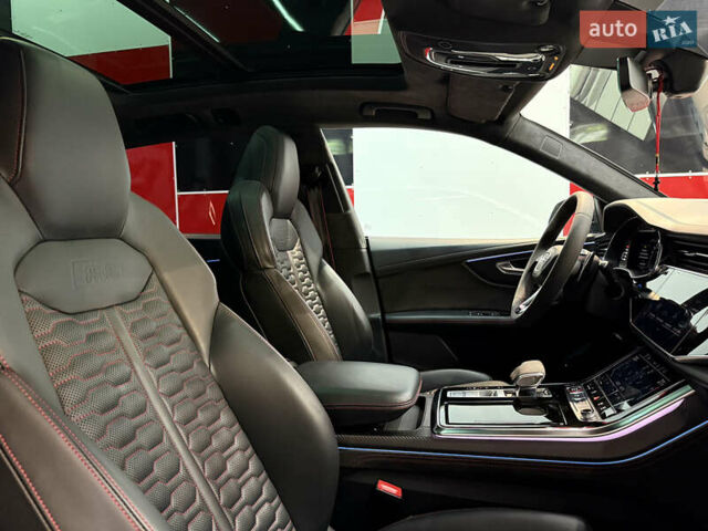 Серый Ауди RS Q8, объемом двигателя 4 л и пробегом 95 тыс. км за 88000 $, фото 20 на Automoto.ua