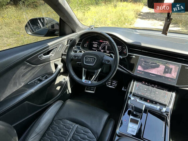 Сірий Ауді RS Q8, об'ємом двигуна 4 л та пробігом 37 тис. км за 120000 $, фото 9 на Automoto.ua