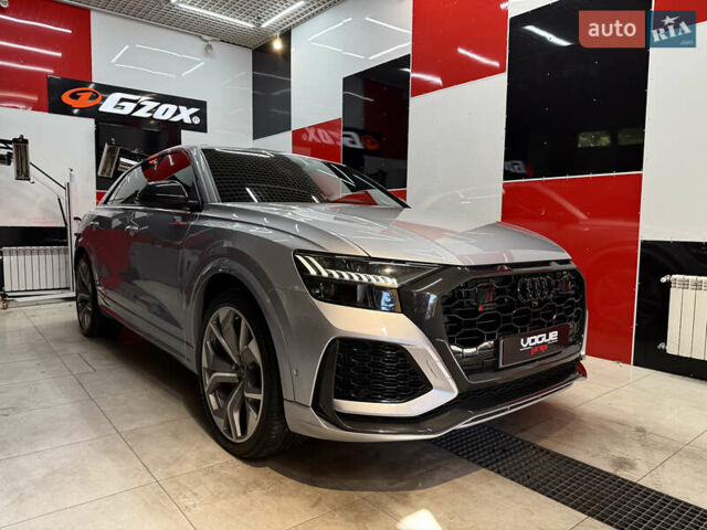 Серый Ауди RS Q8, объемом двигателя 4 л и пробегом 95 тыс. км за 88000 $, фото 5 на Automoto.ua