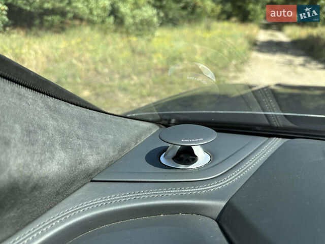 Сірий Ауді RS Q8, об'ємом двигуна 4 л та пробігом 37 тис. км за 120000 $, фото 13 на Automoto.ua