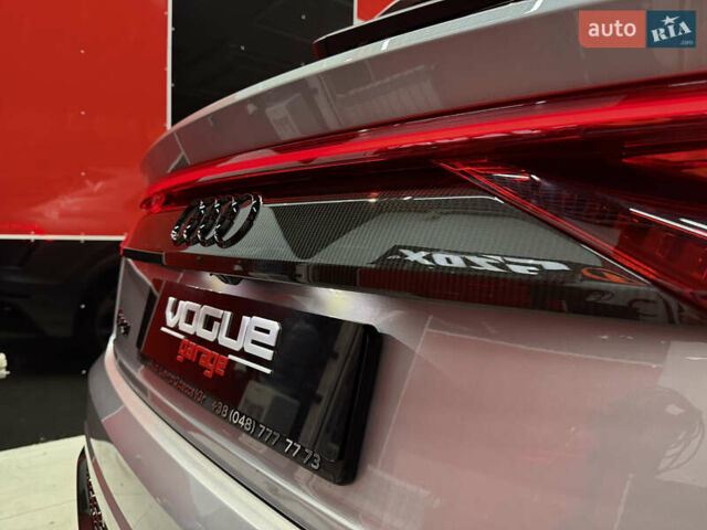 Серый Ауди RS Q8, объемом двигателя 4 л и пробегом 95 тыс. км за 88000 $, фото 14 на Automoto.ua