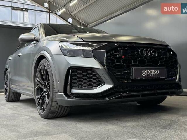 Сірий Ауді RS Q8, об'ємом двигуна 4 л та пробігом 70 тис. км за 95000 $, фото 30 на Automoto.ua
