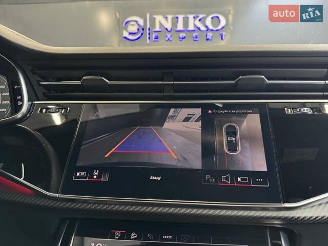 Сірий Ауді RS Q8, об'ємом двигуна 4 л та пробігом 70 тис. км за 95000 $, фото 41 на Automoto.ua