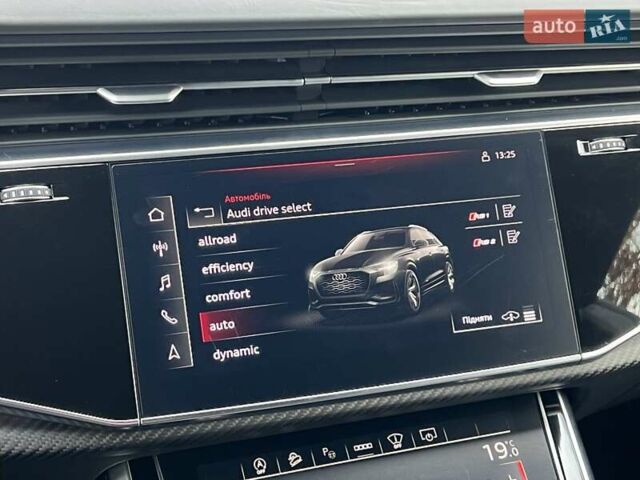 Серый Ауди RS Q8, объемом двигателя 4 л и пробегом 86 тыс. км за 89999 $, фото 31 на Automoto.ua