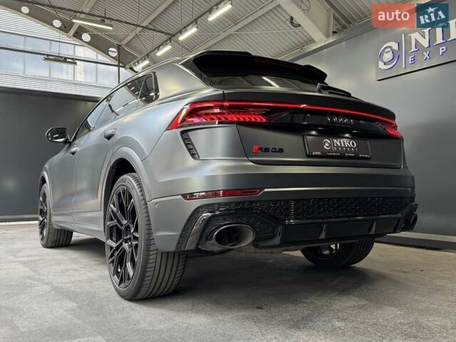 Сірий Ауді RS Q8, об'ємом двигуна 4 л та пробігом 70 тис. км за 95000 $, фото 10 на Automoto.ua