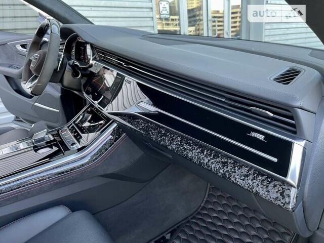 Сірий Ауді RS Q8, об'ємом двигуна 4 л та пробігом 53 тис. км за 135000 $, фото 11 на Automoto.ua