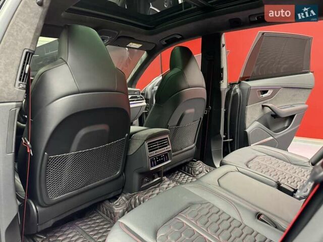 Серый Ауди RS Q8, объемом двигателя 4 л и пробегом 33 тыс. км за 122900 $, фото 51 на Automoto.ua