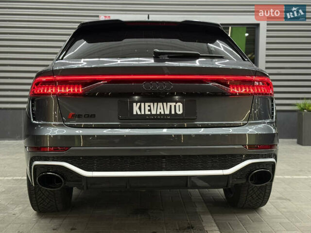 Серый Ауди RS Q8, объемом двигателя 4 л и пробегом 63 тыс. км за 92000 $, фото 7 на Automoto.ua