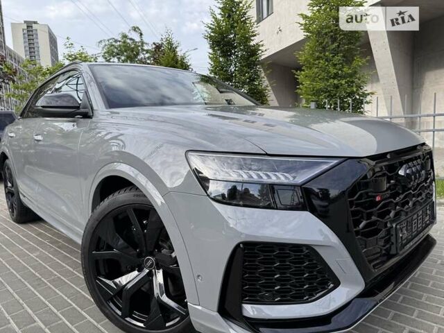 Сірий Ауді RS Q8, об'ємом двигуна 4 л та пробігом 49 тис. км за 119222 $, фото 15 на Automoto.ua